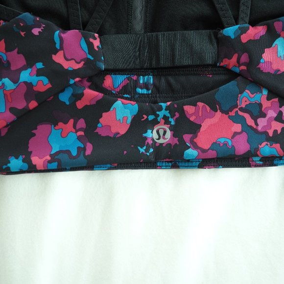 Lululemon Mesh High-Neck Sports Bra - Size 6 - Picture 6 of 7